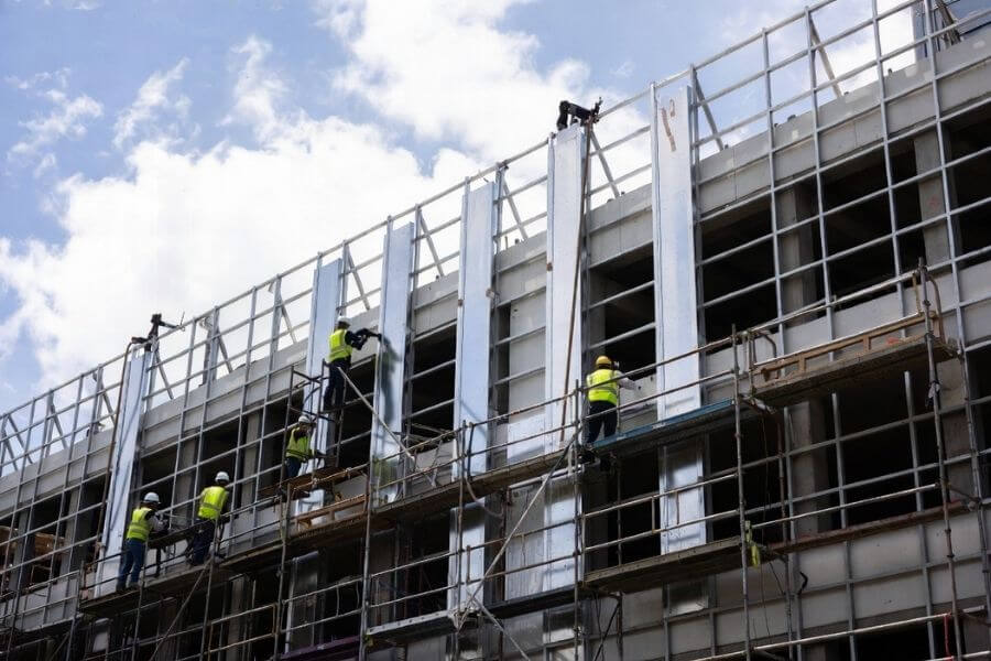 ACP panel installation showing how alignment and orientation affect facade color consistency